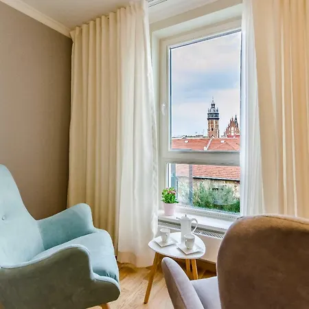 Penthouse With Terrace Apartment *