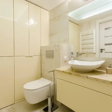 דירה Penthouse With Terrace *